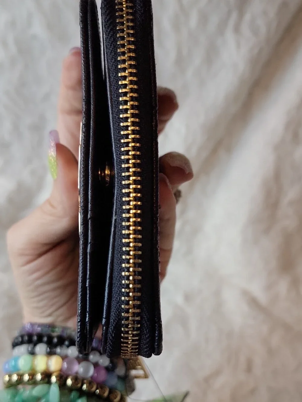 Badgley Mischka Black Textured Zip Wallet w/Gold Hardware